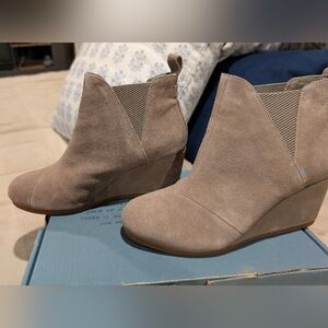 TOM'S Kelsey Wedge Boot
